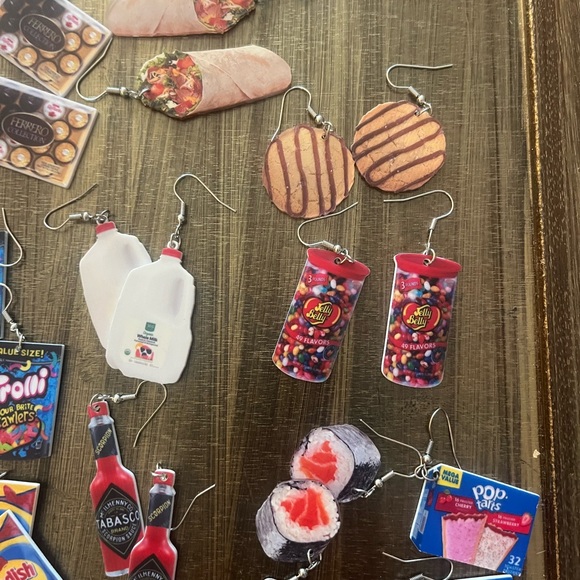 17 pair of assorted food earrings - Picture 7 of 7